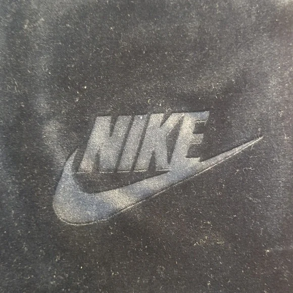 Nike velour pants - Picture 2 of 5